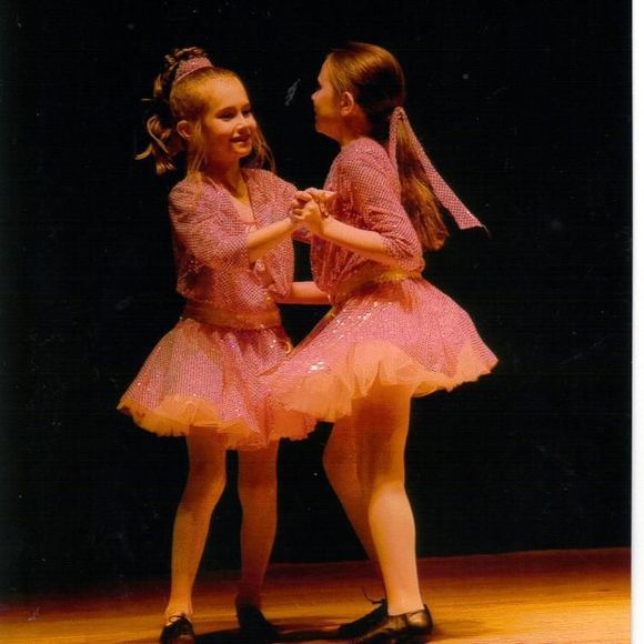 Meet your Posher, Gloria - Picture 1 of 1